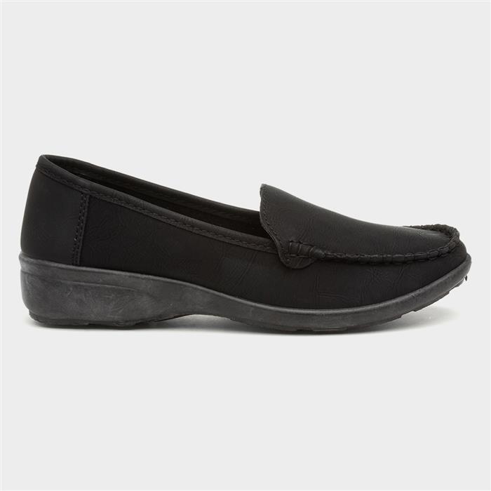 Shoezone Facebook ad: Did you forget something?