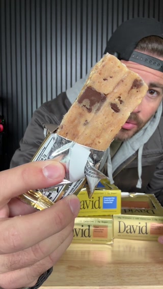 David Protein Facebook ad: 28g Protein. 150 Calories. 0g Sugar.