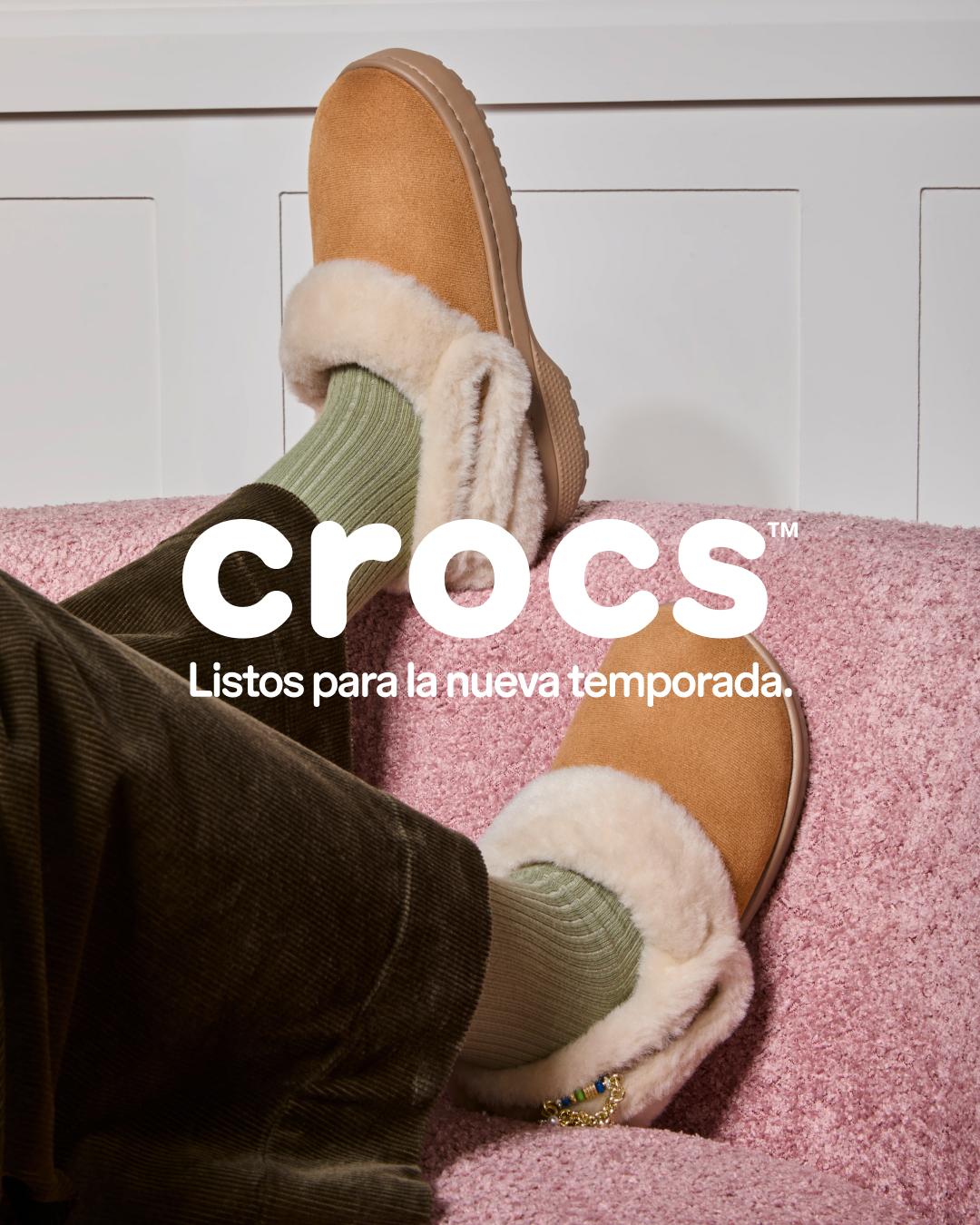 Crocs Facebook ad: Nueva temporada, nuevo mood