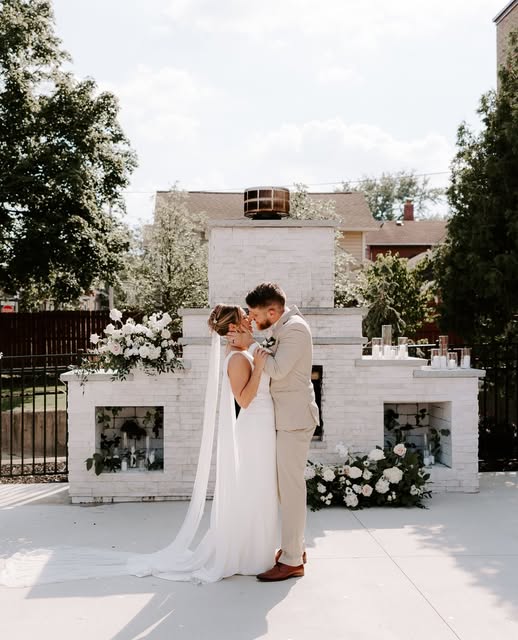 10 South Wedding Venue Facebook ad: It’s not just how it looks, it’s how…