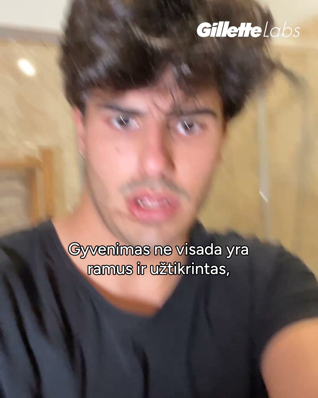 Gillette Central Europe Facebook ad: Patvarūs ašmenys