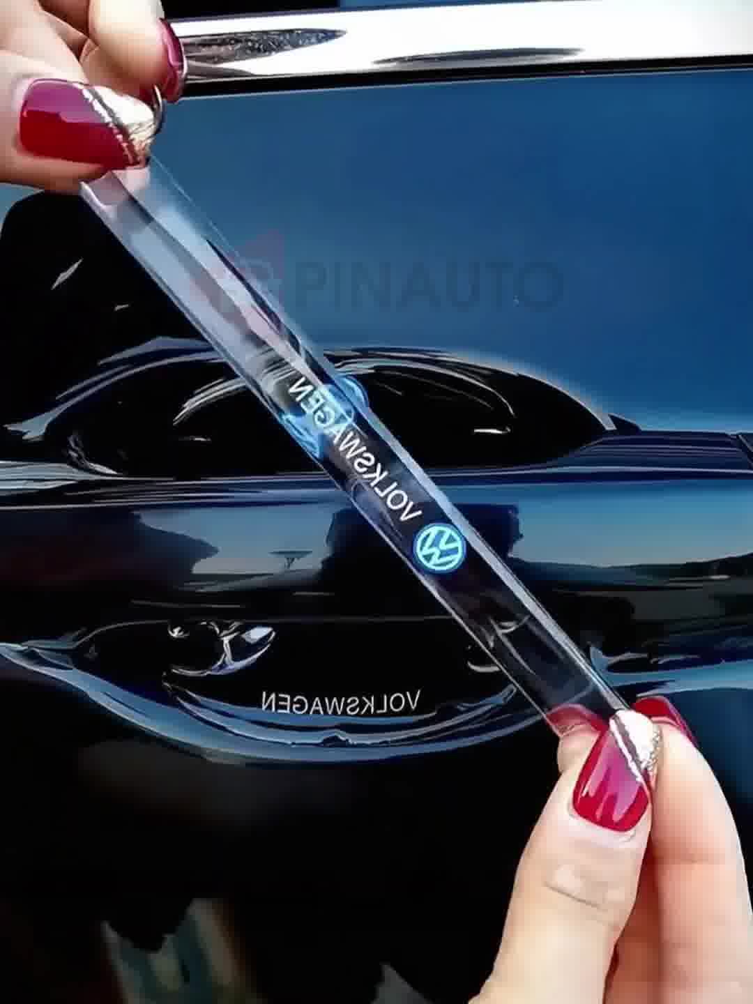 Pinauto Shop Facebook ad from Dec 11, 2024