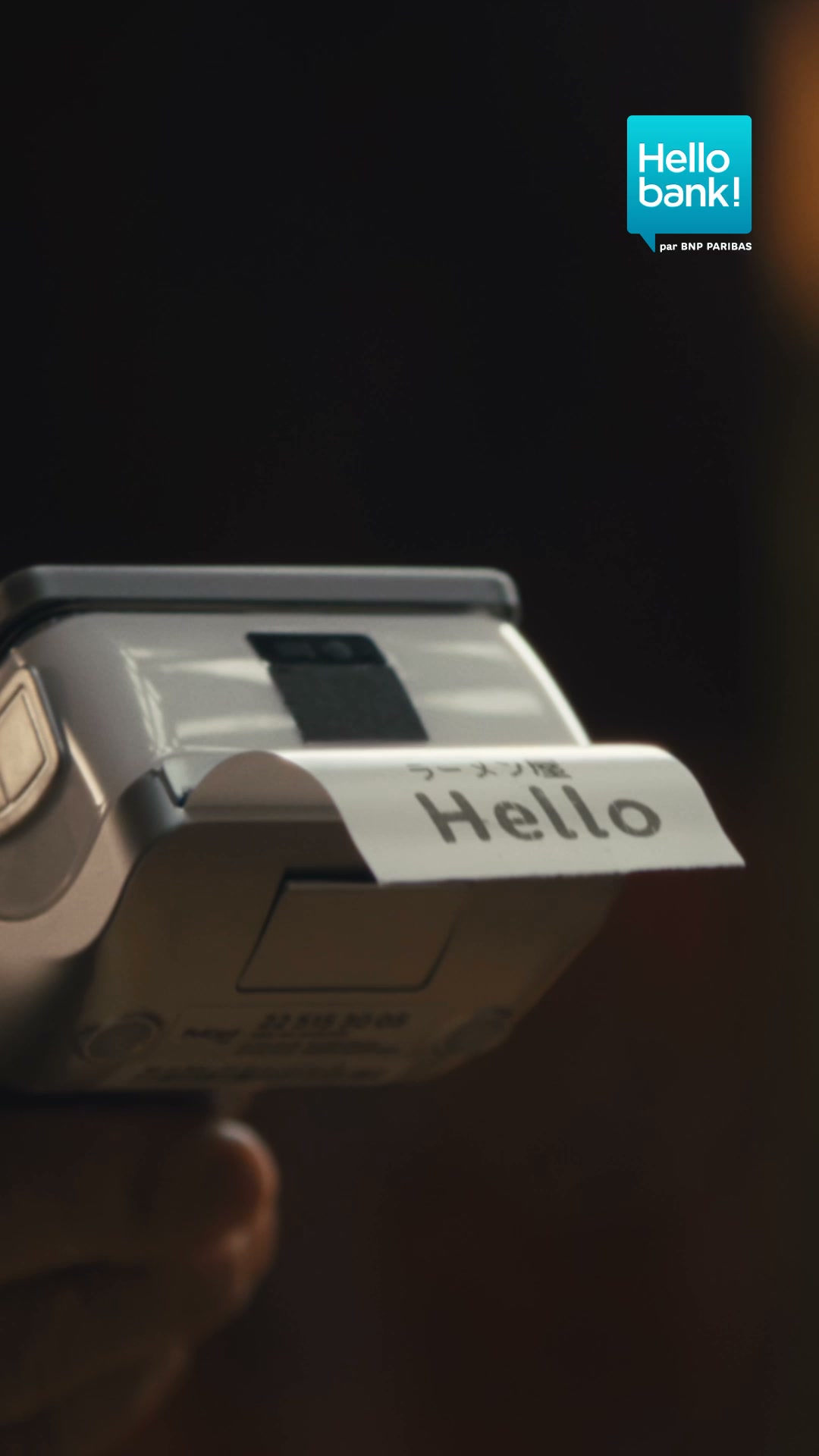 Hello bank! France Facebook ad: Les frais bancaires à l'étranger vous gâchent le…