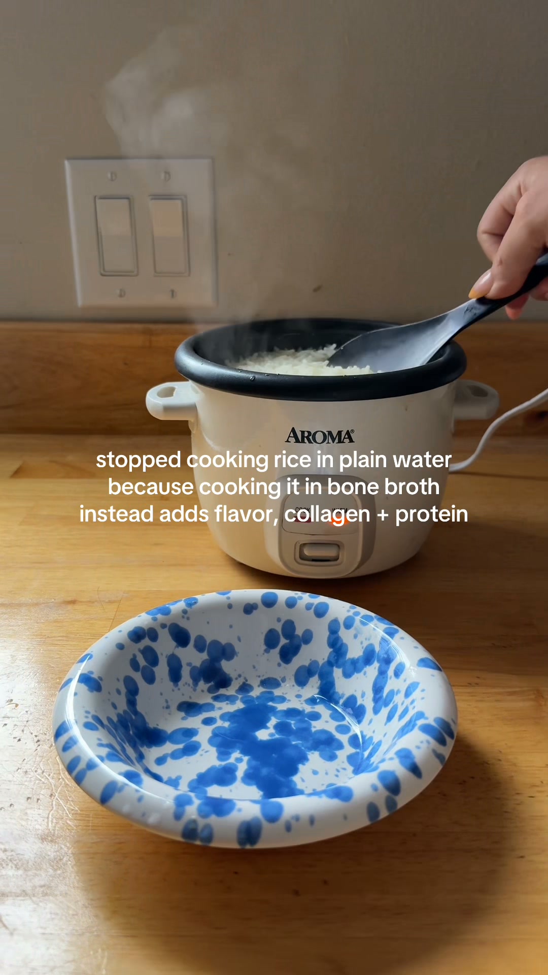 Nutra Naturals Facebook ad: Obsessed with this bone broth