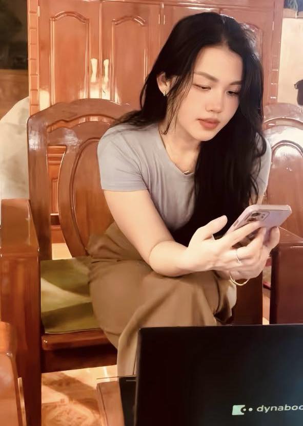 Content Creation Myanmar Facebook ad
