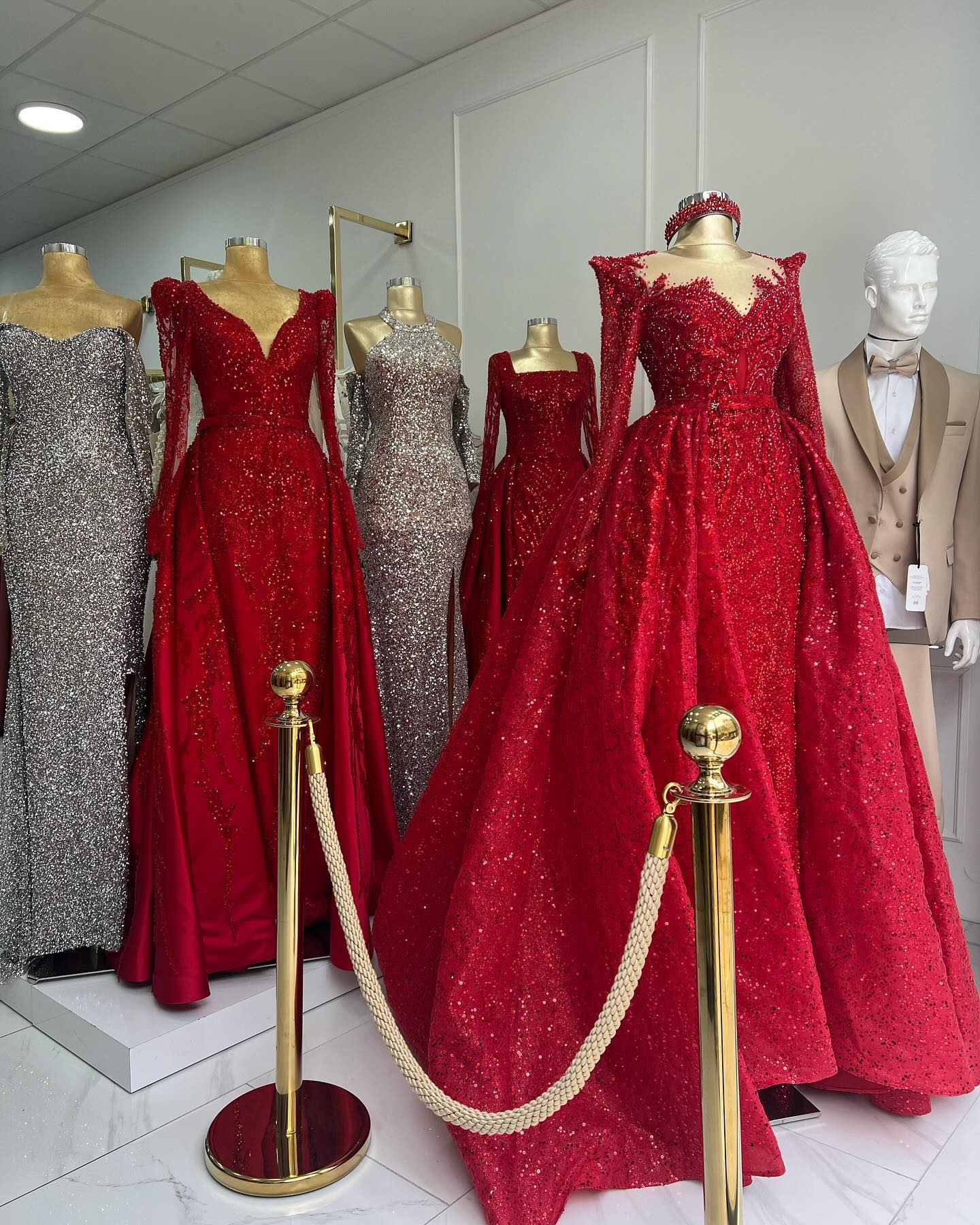 lemismodehaus_mannheim Facebook ad: Red Love