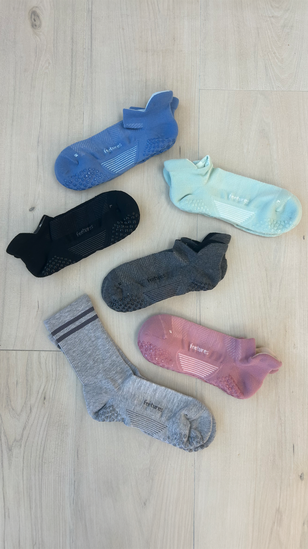 Feetures Facebook ad