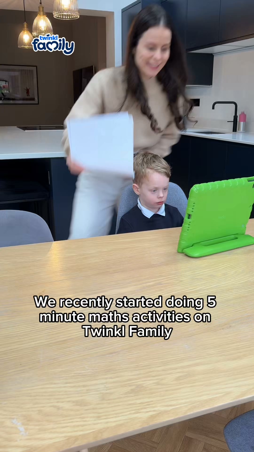 Twinkl Family Facebook ad: Spark a Love for Maths
