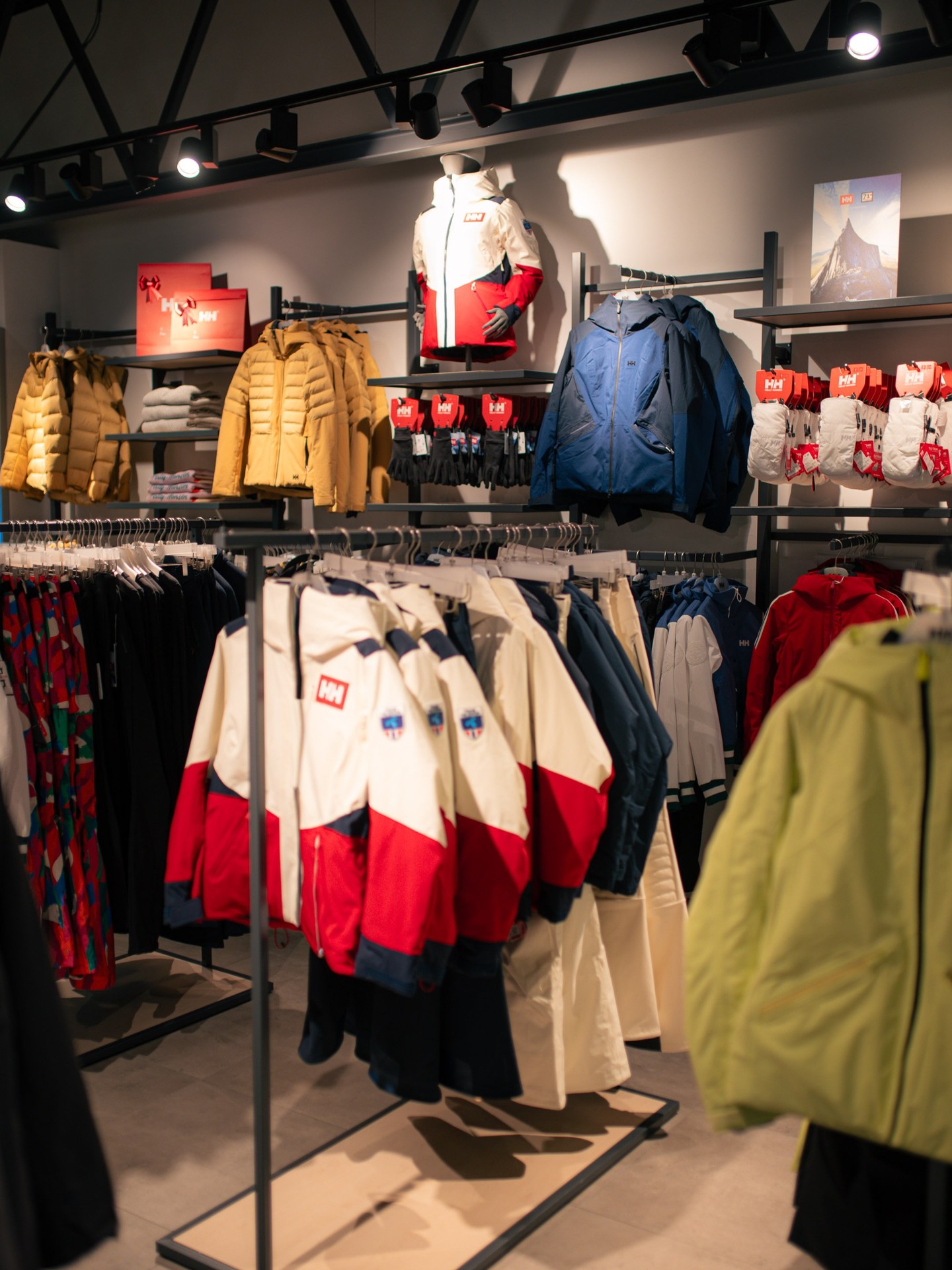 Oslo Fashion Outlet Facebook ad
