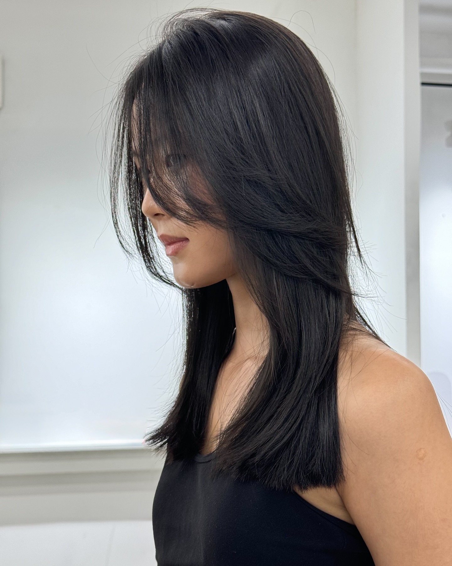 Bangs and nova. Facebook ad: チャットでお問い合わせ