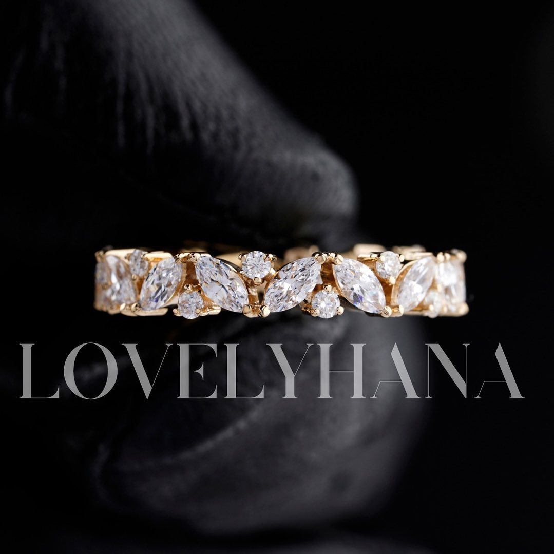 LovelyHana Facebook ad: Schmuck, wie du ihn liebst!