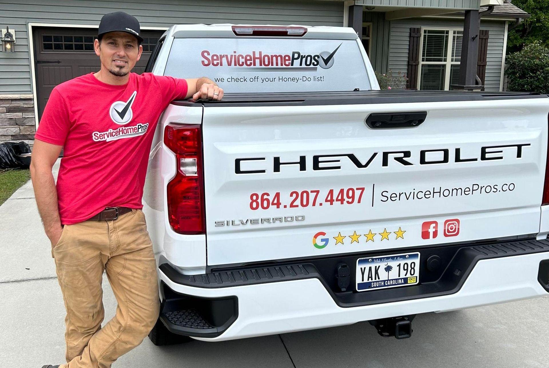 Service Home Pros Facebook ad: Professional Handyman Services