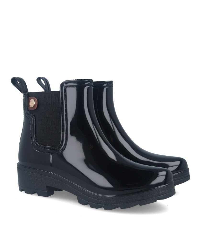 Catchalot Facebook ad: Outlet zapatos de mujer