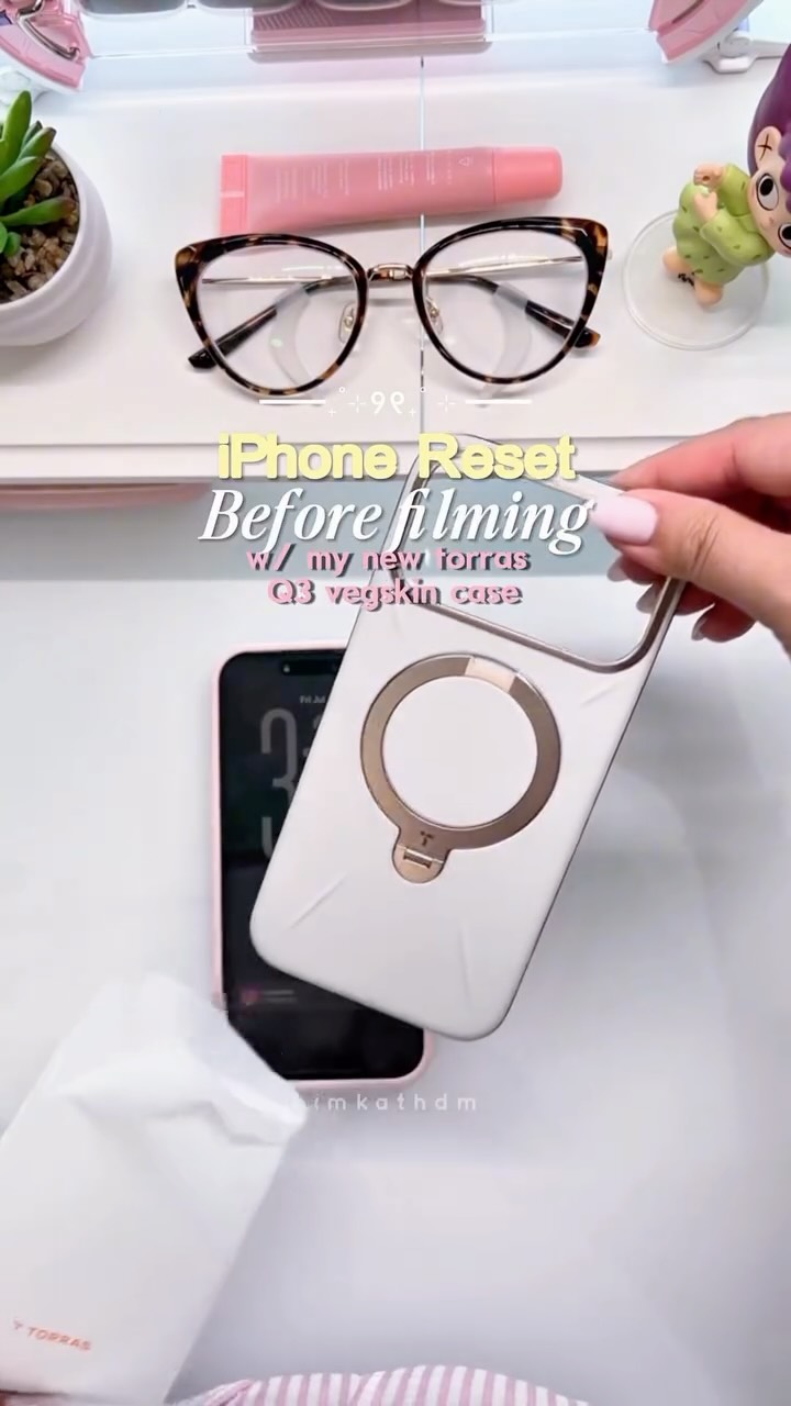 Torras USA Facebook ad: A little iPhone reset before filming because apparently…