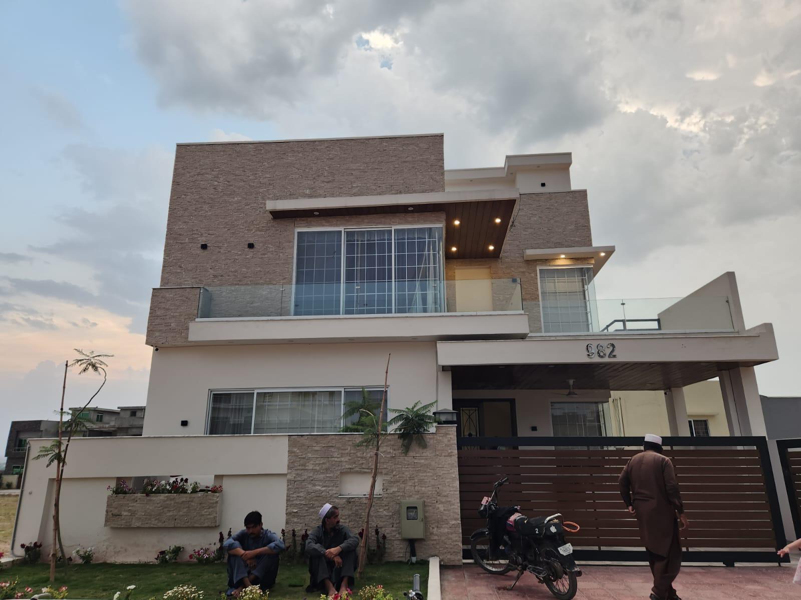 MEC Builders Pvt Ltd Facebook ad: 12 Marla Rented House for Sale in Bahria…
