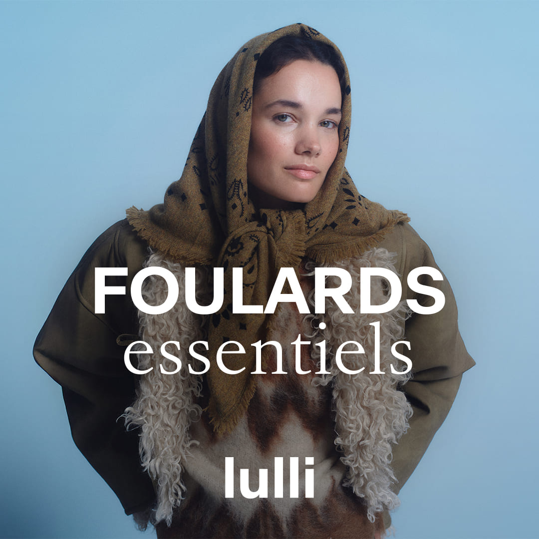Lulli sur la toile Facebook ad: Les foulards