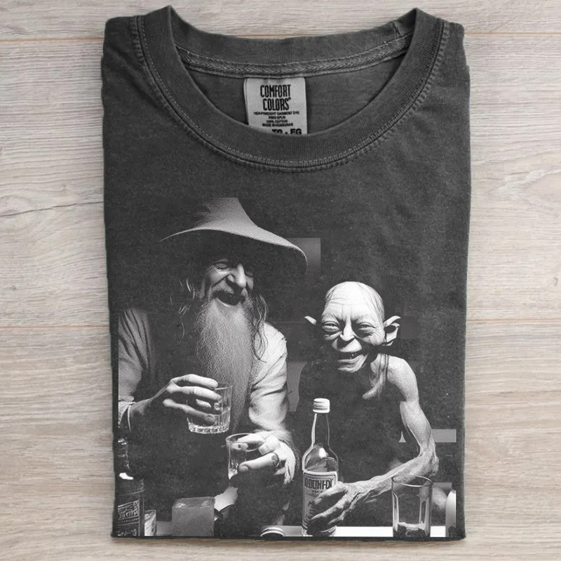 Jenniferboutique Facebook ad: Vintage LOTR Graphic T-shirt