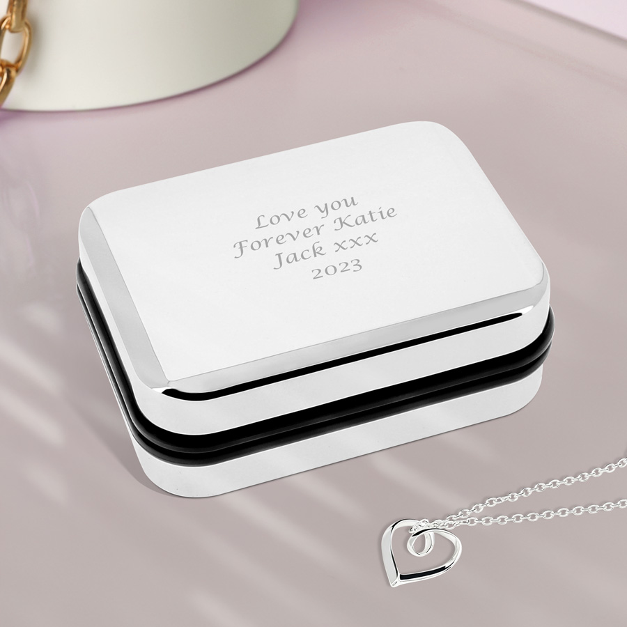 Personalised Gifts Shop Facebook ad