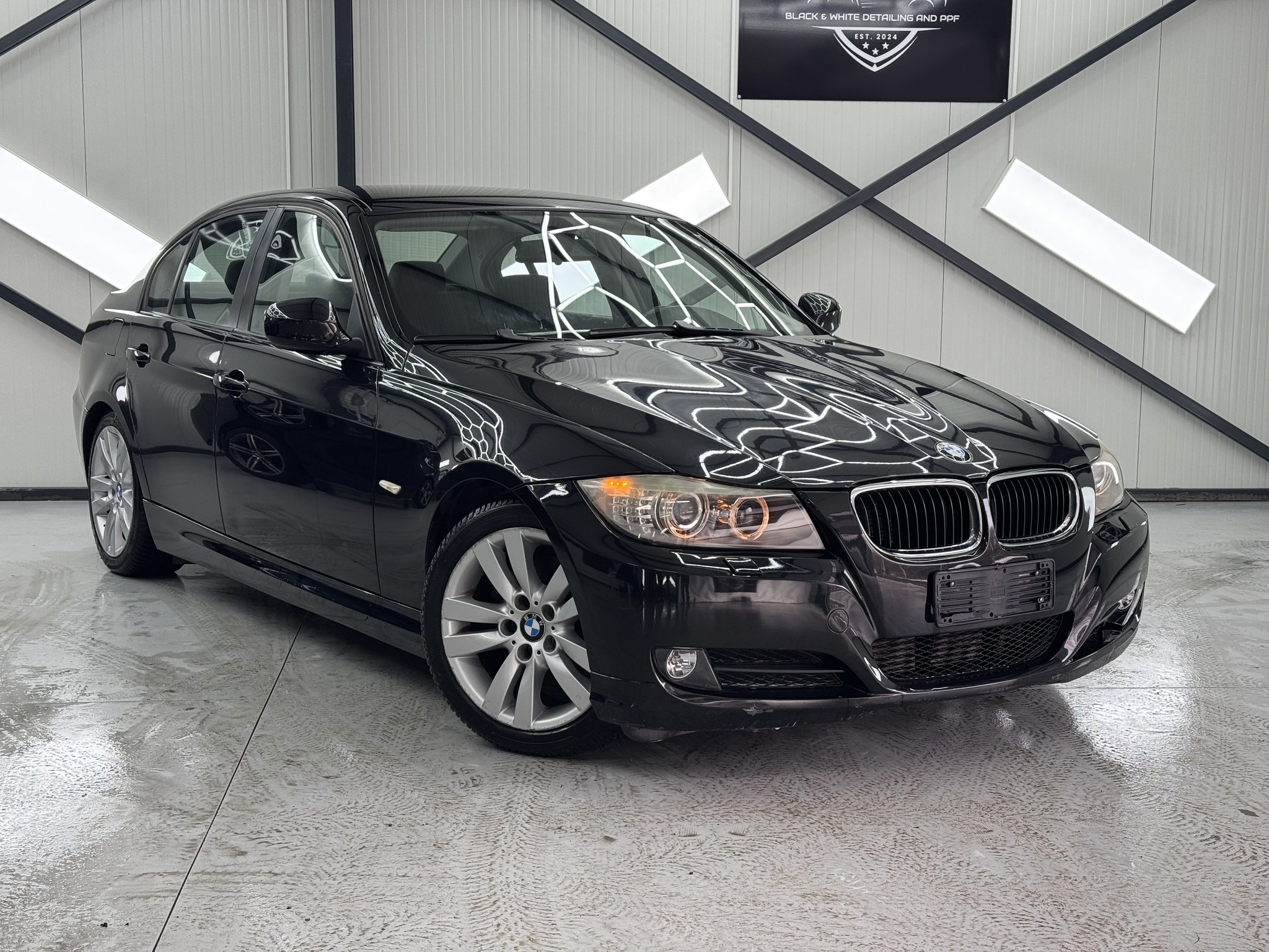 West Cars Auto - Rateautosh.ro Facebook ad