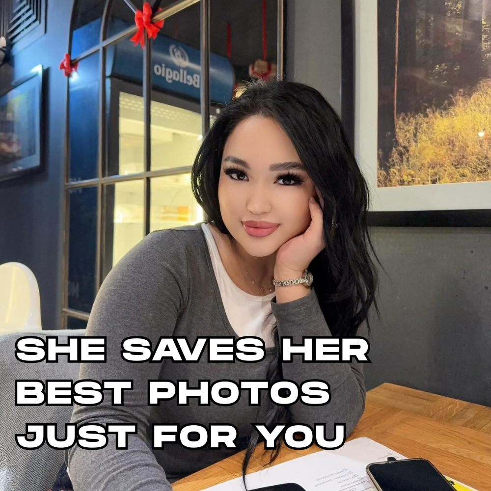 Chat go Facebook ad: She's Online Right Now, And She Wants to Chat With You