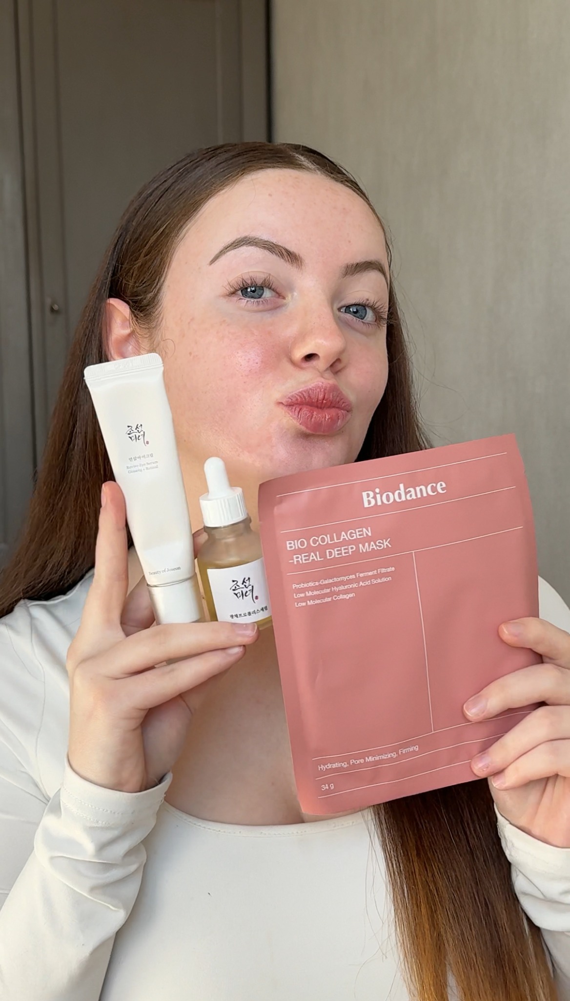 Vibe&Heats Cosmetics Facebook ad
