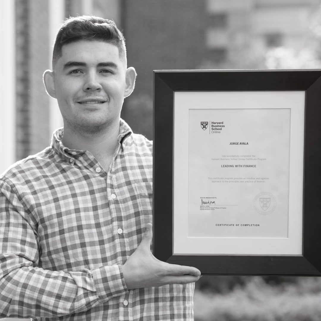 Harvard Business School Online Facebook ad: Boost Your Resume with HBS Online