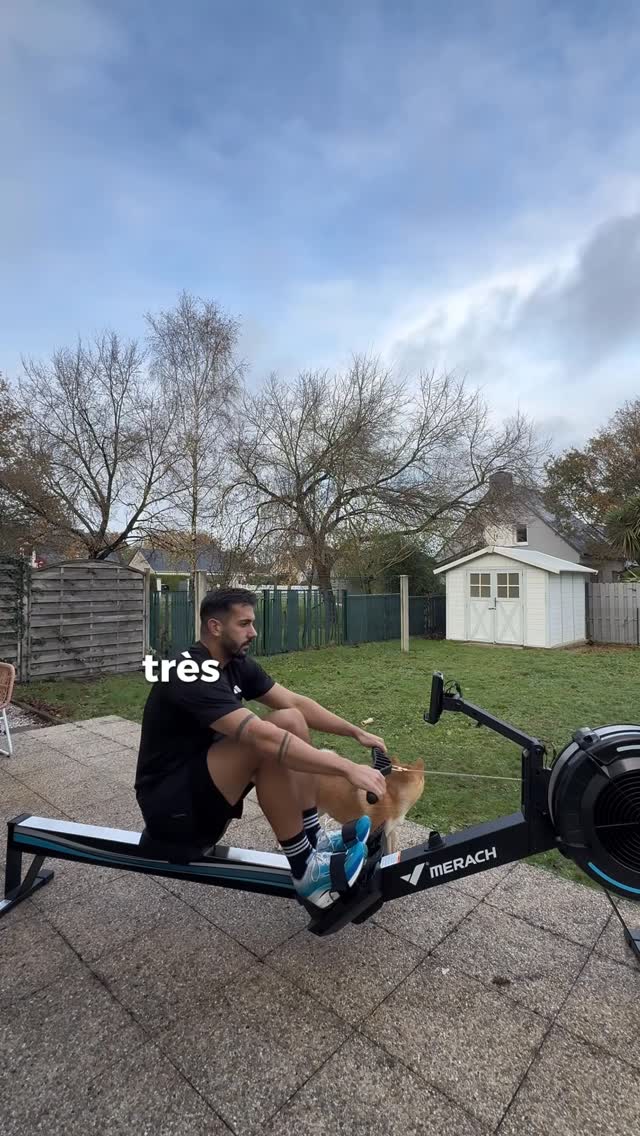 LBC Training Facebook ad: Le rameur est la station qui va arriver…