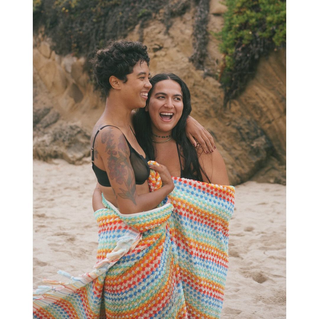 Bathing Culture Facebook ad: The Endless Summer Sale won't linger forever.