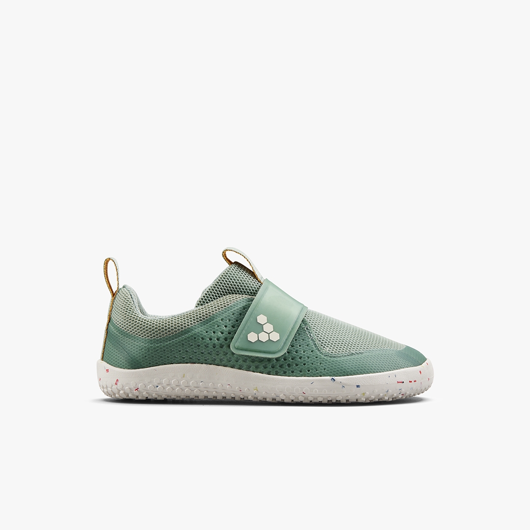 Vivobarefoot Facebook ad