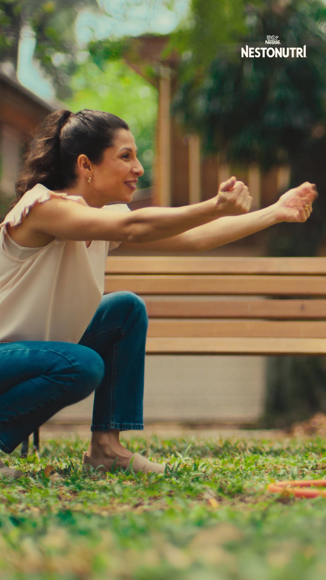 Nestonutri Facebook ad: Nutrição adequada para barriguinhas felizes.