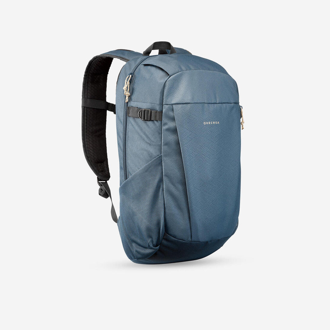 Decathlon Argentina Facebook ad: Mochilas desde $9.900