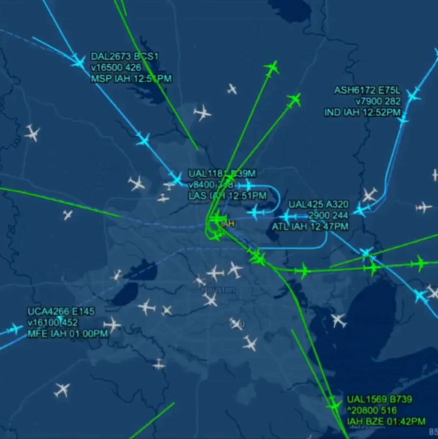 FlightAware Facebook ad: Improve flight tracking near you with a FREE flight…