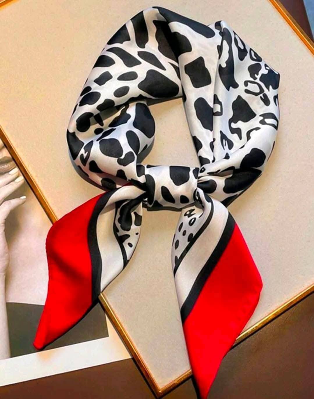 Festiv'All Facebook ad: CARRÉS DE FOULARD