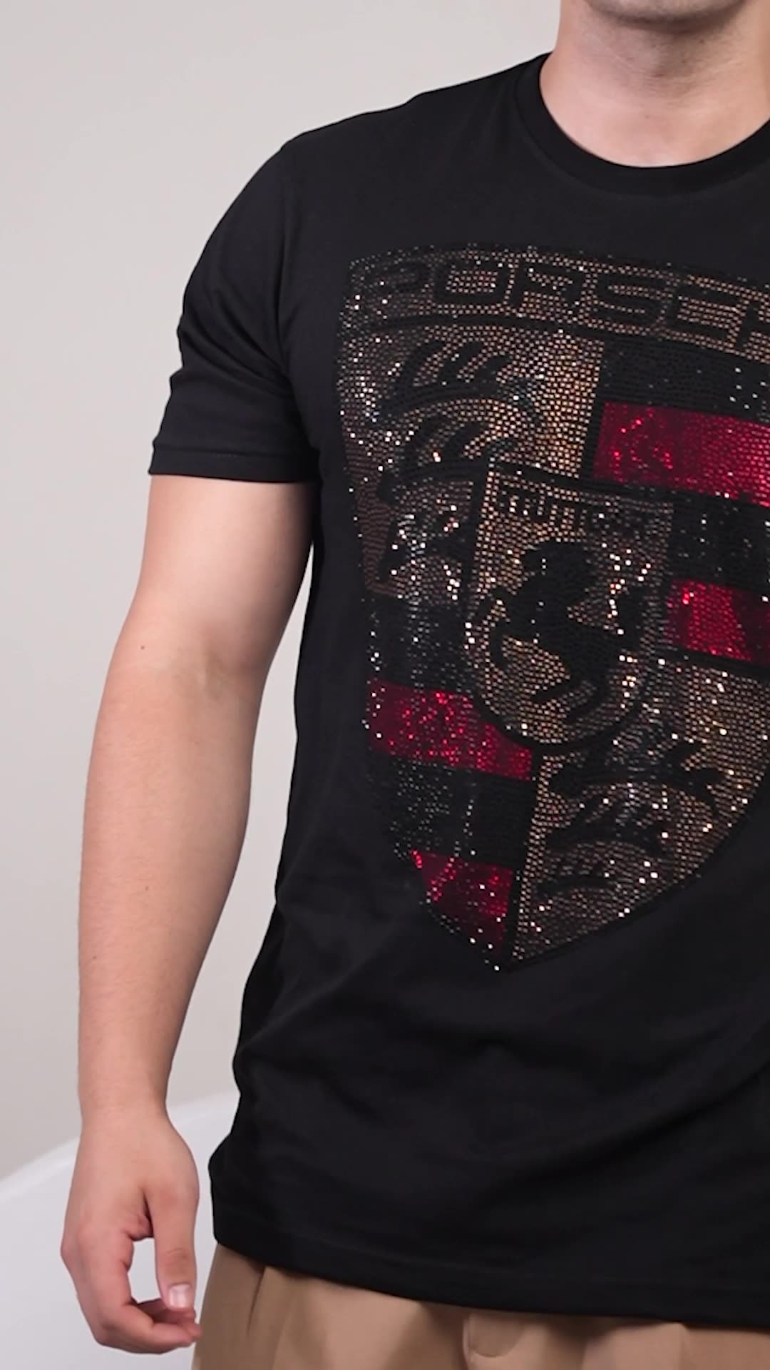 Arteesans Facebook ad: PREMIUM T-SHIRT JUST FOR YOU!
