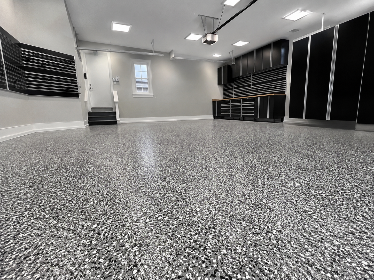 Lakeside Concrete Coatings Facebook ad: Dull, cracked, and stained garages?