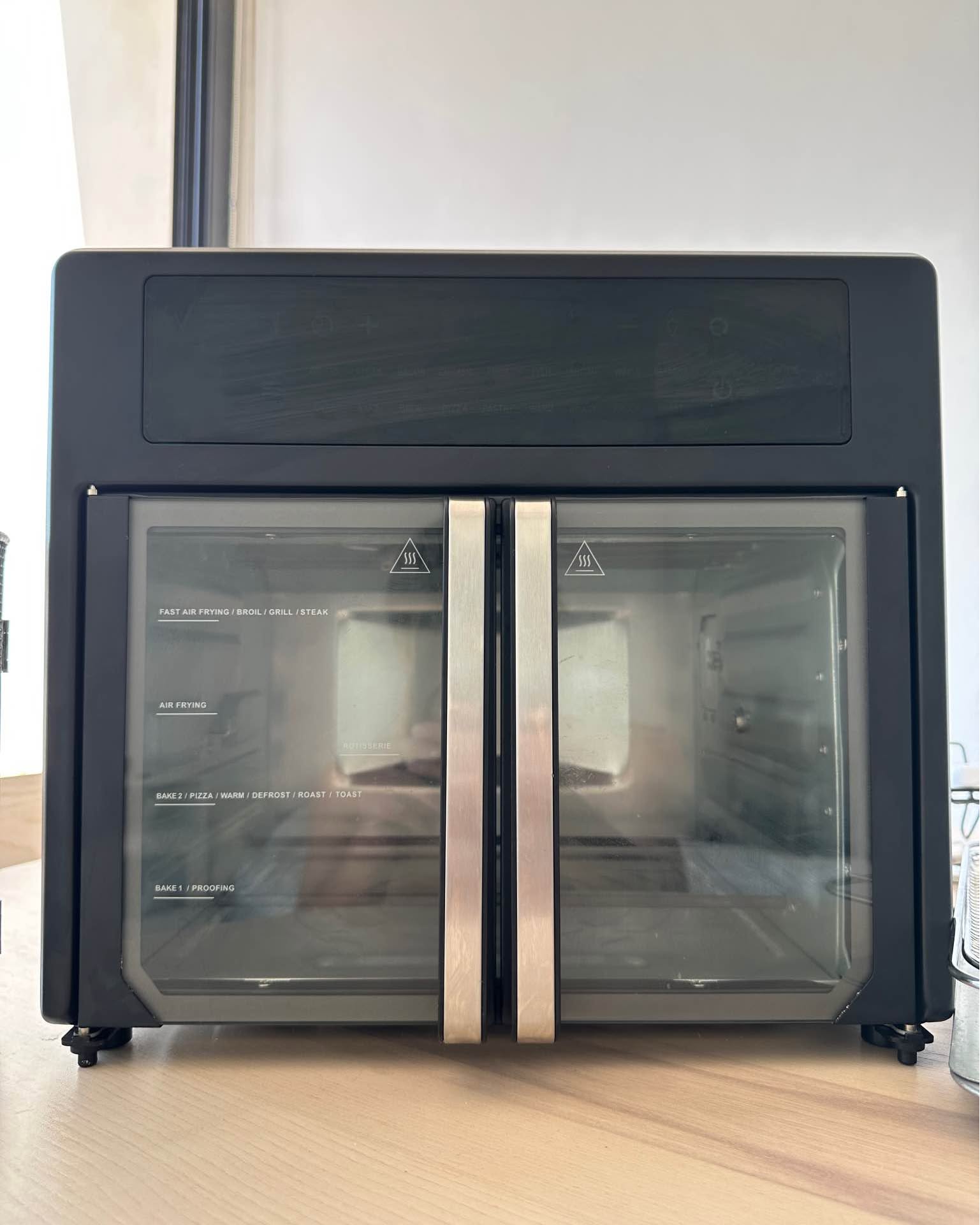 Shunsuke Okubo Facebook ad: Moving Out Sale - Air Fryer Convection Oven $80