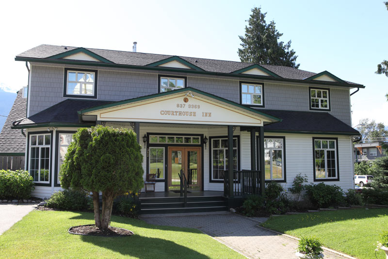 Courthouse Inn Revelstoke Facebook ad: Courthouse Inn