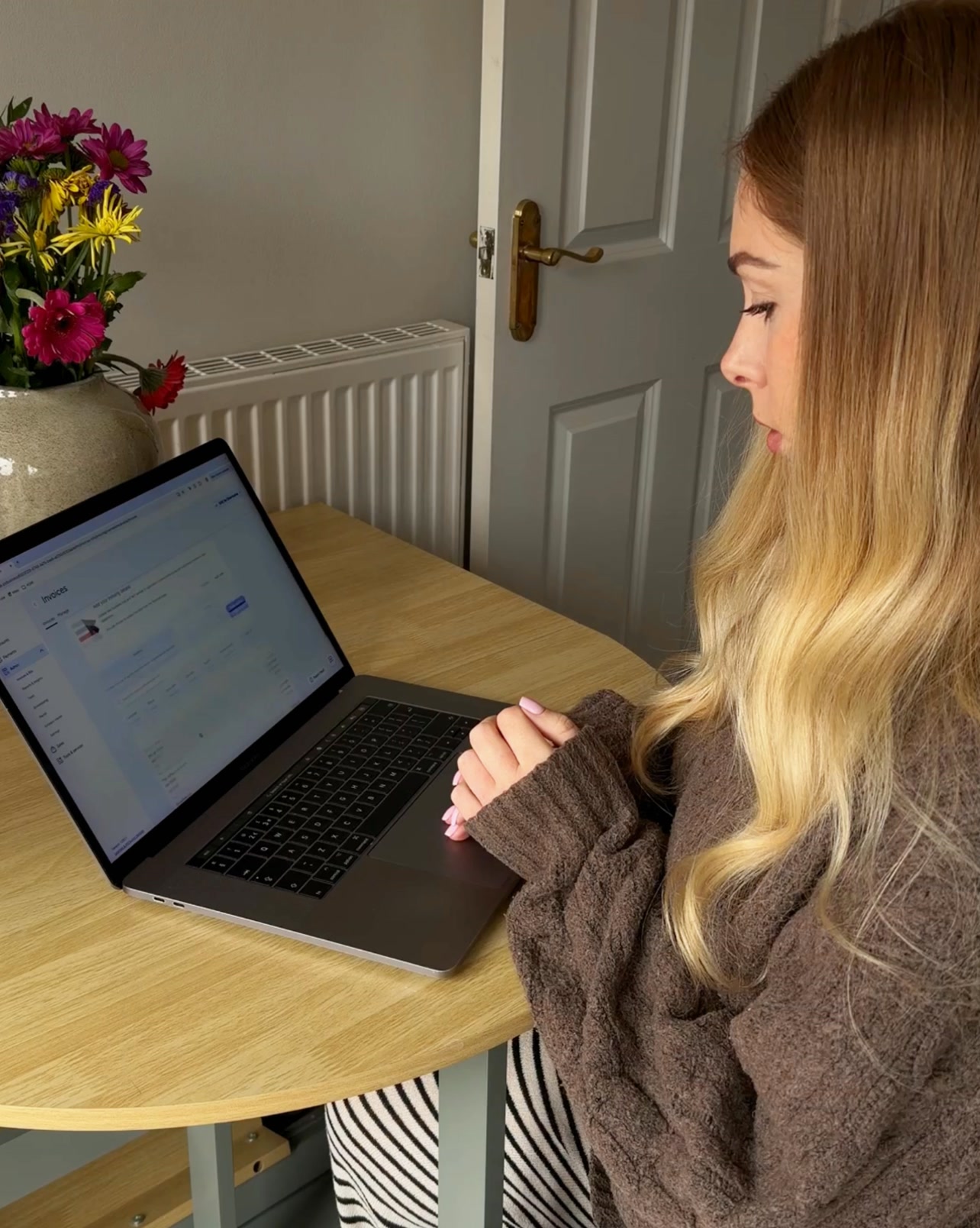 Tide Banking Facebook ad: Automate bookkeeping and daily admin