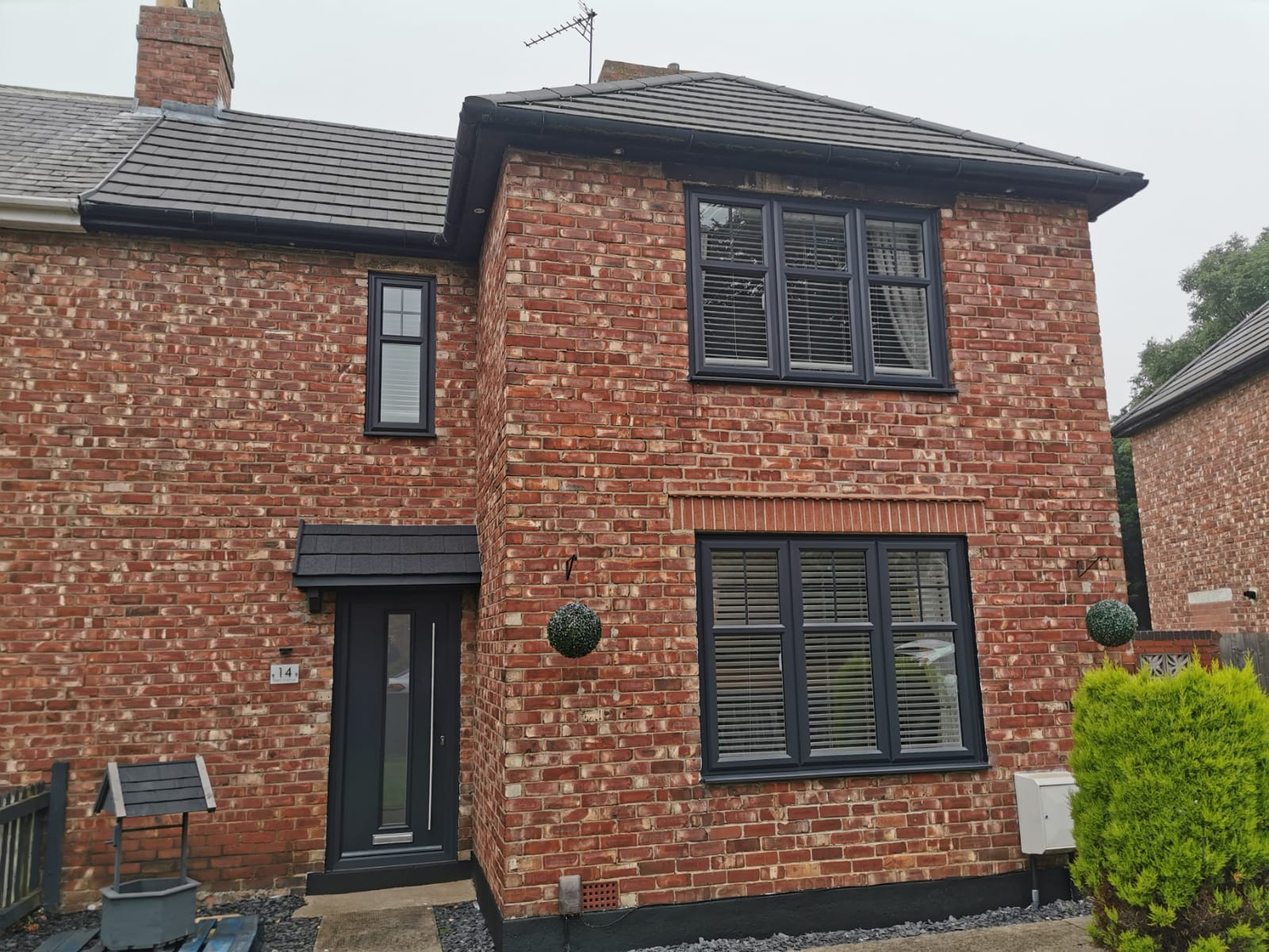 D&H Windows and Conservatories Facebook ad