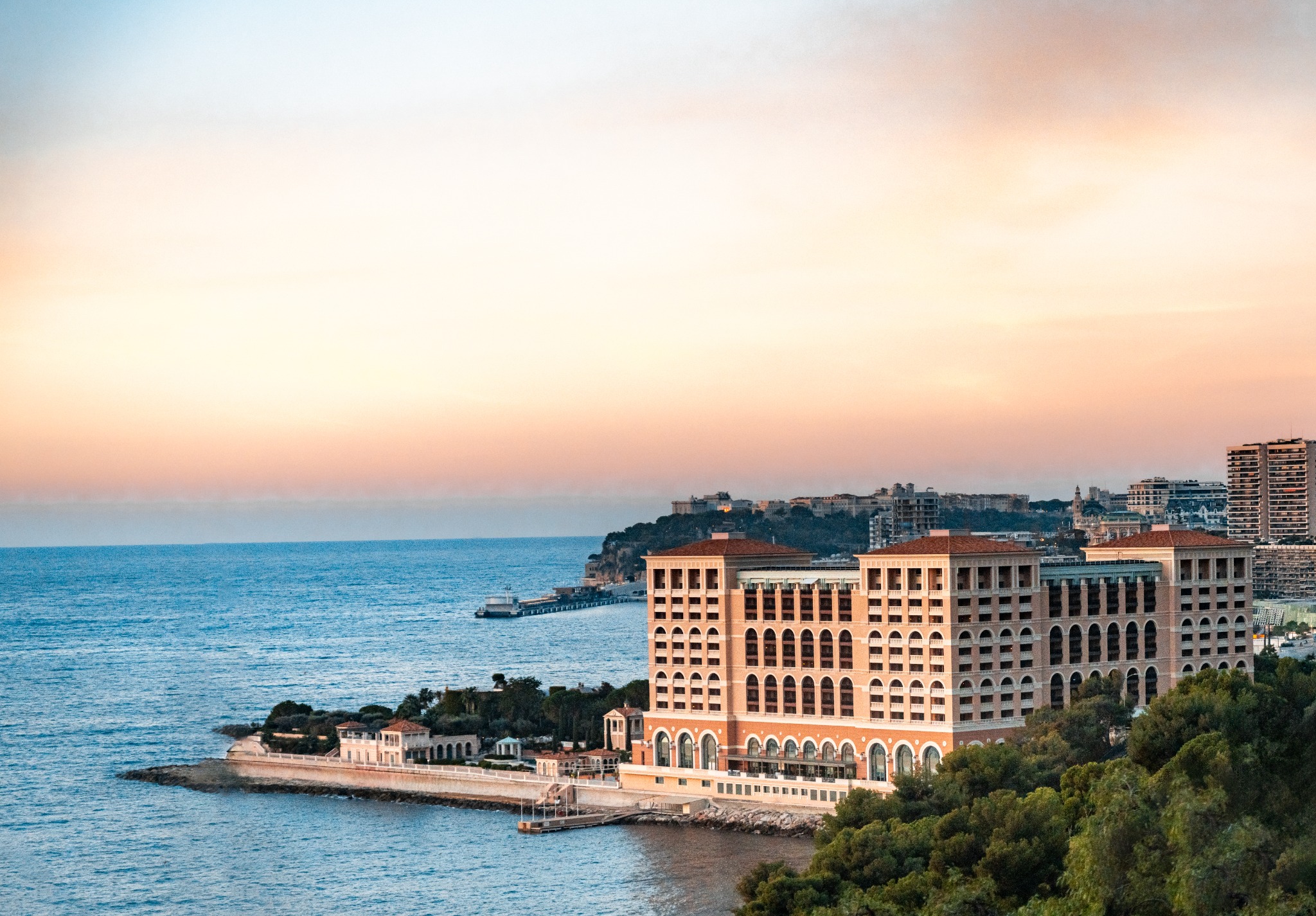 Monte-Carlo Bay Hotel & Resort Facebook ad