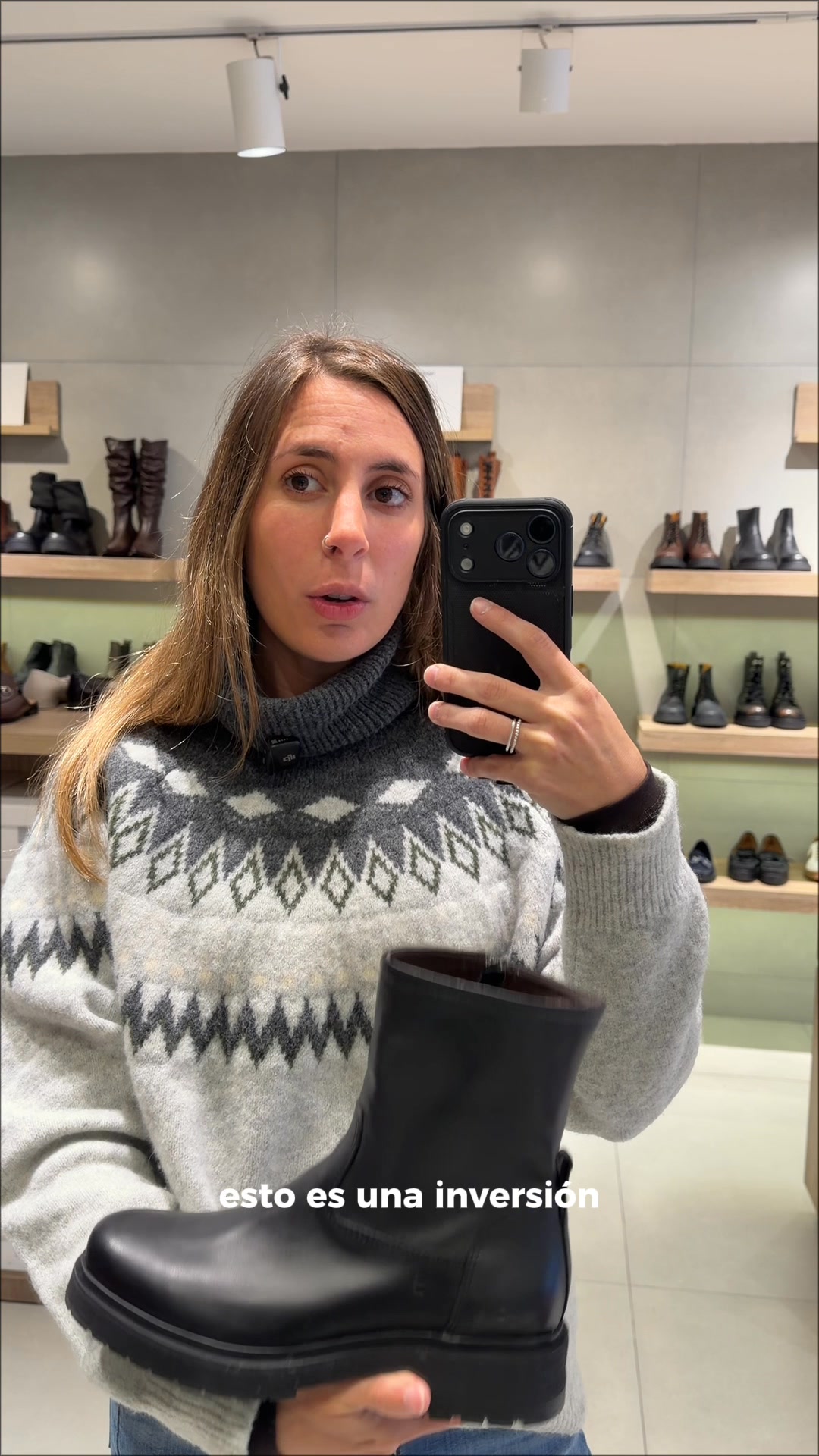 OGGI zapatos Facebook ad: 6 cuotas sin interés | Primer cambio GRATIS
