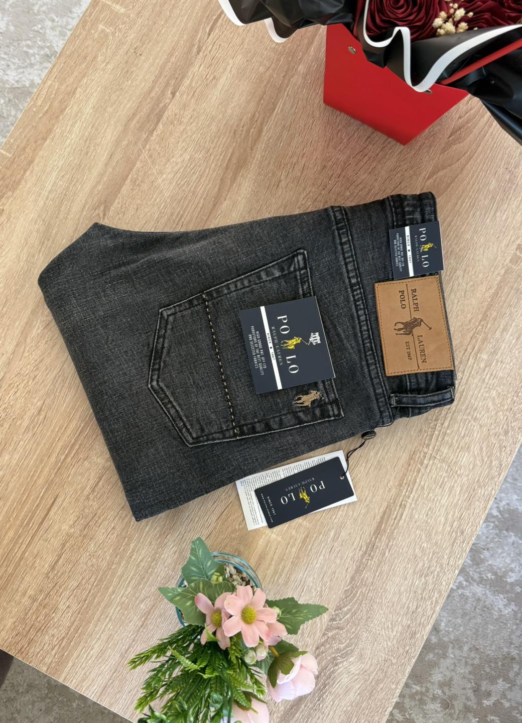Sweet-clothe 's Facebook ad: Offrez vous le privilège du style haut de…