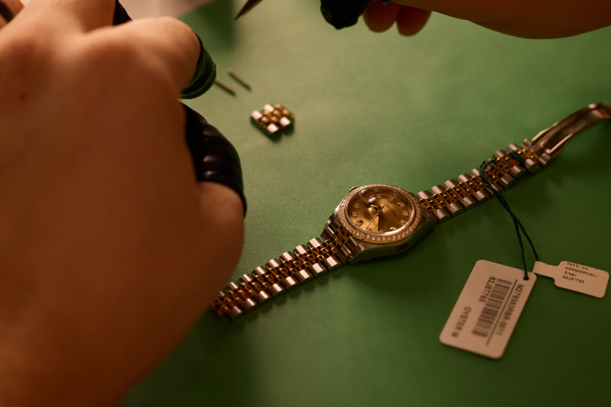 Jewelers Trade Shop Facebook ad