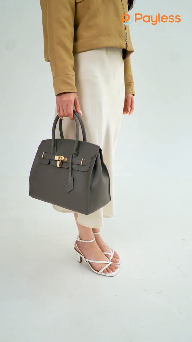Payless Shoesource Indonesia Facebook ad: Mau tampil feminine tapi nggak mau keliatan terlalu…