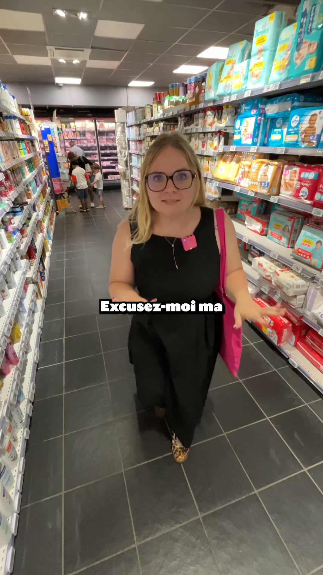 Carrefour Facebook ad: Les produits 900.care dans votre supermarché!