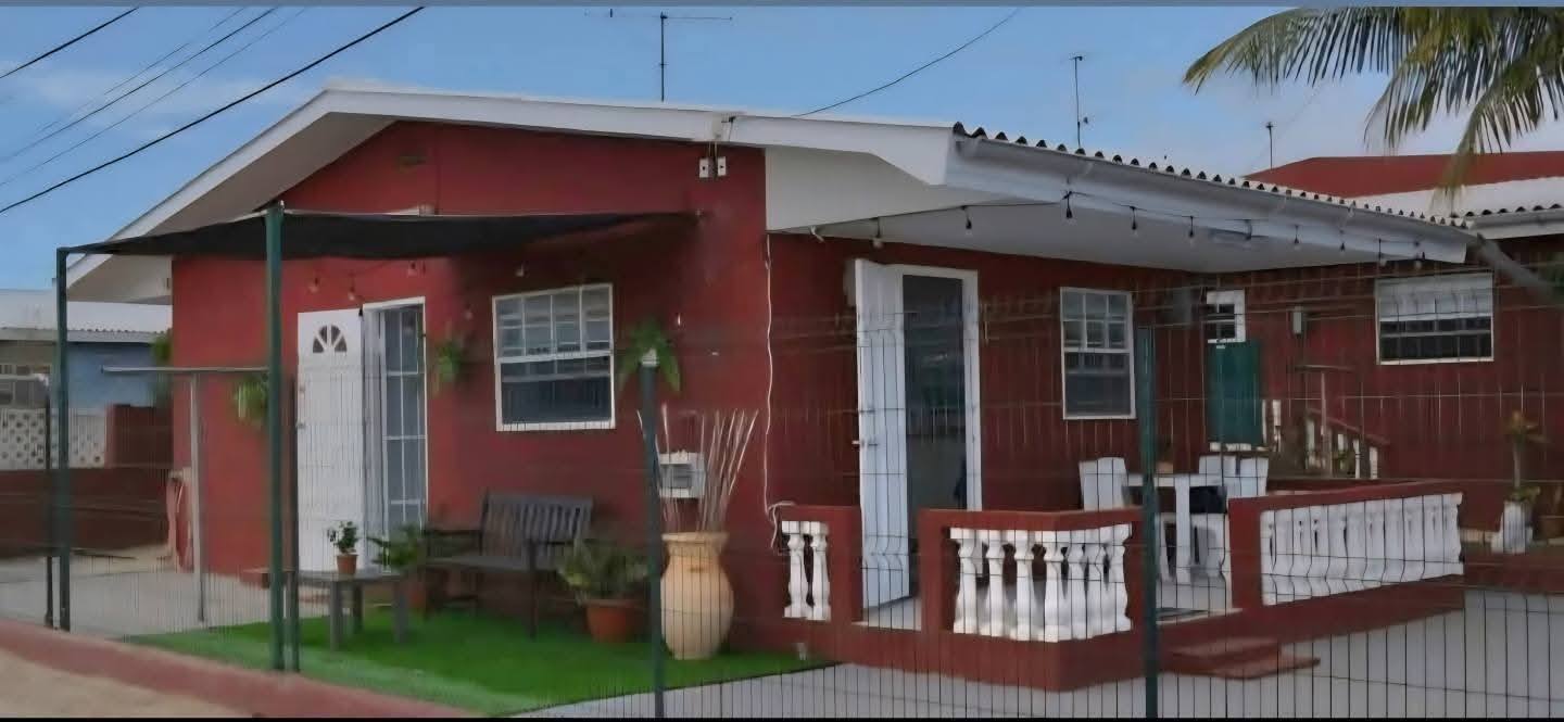 Grateful Corner Apartment Curaçao Facebook ad: Op zoek naar een gezellige accommodatie om even…
