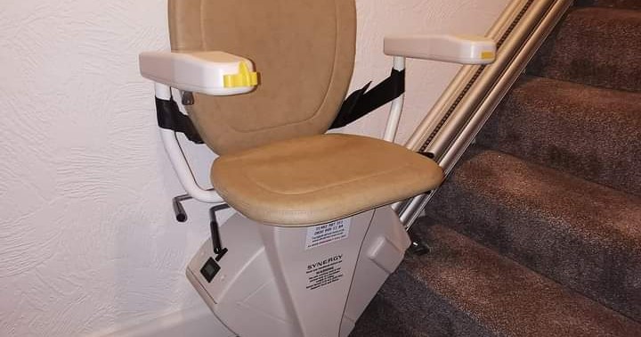 ULTRA LIFT Services LTD Facebook ad