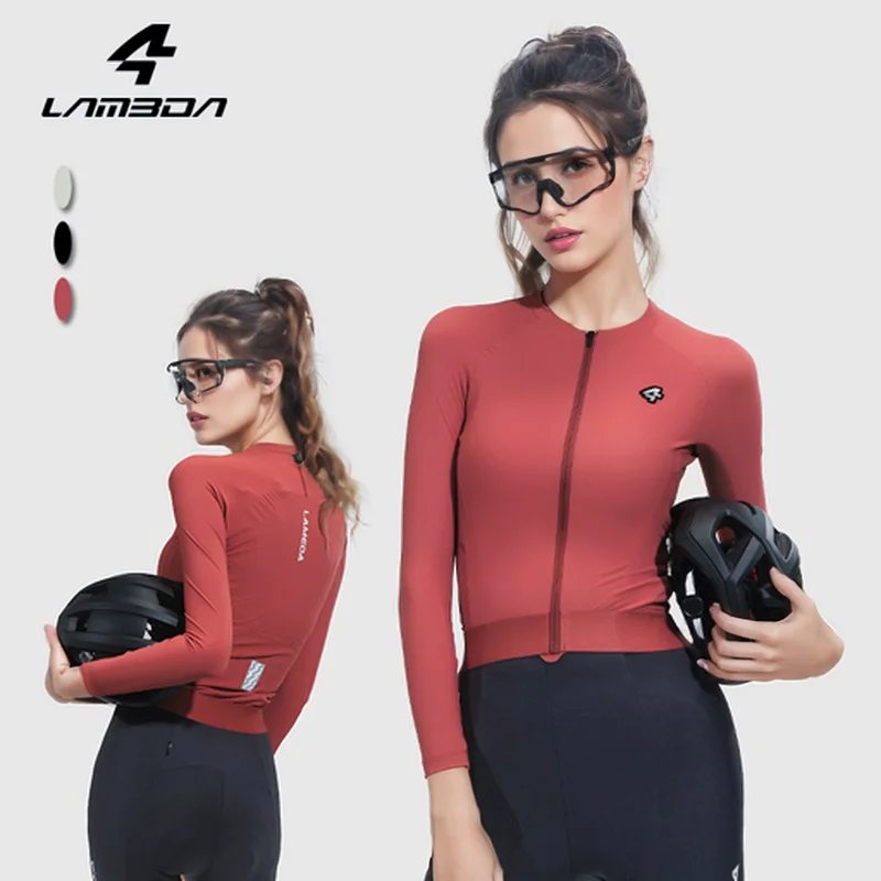 Alibaba.com Facebook ad: Source Sportswear & Outdoor Apparel on Alibaba.com.