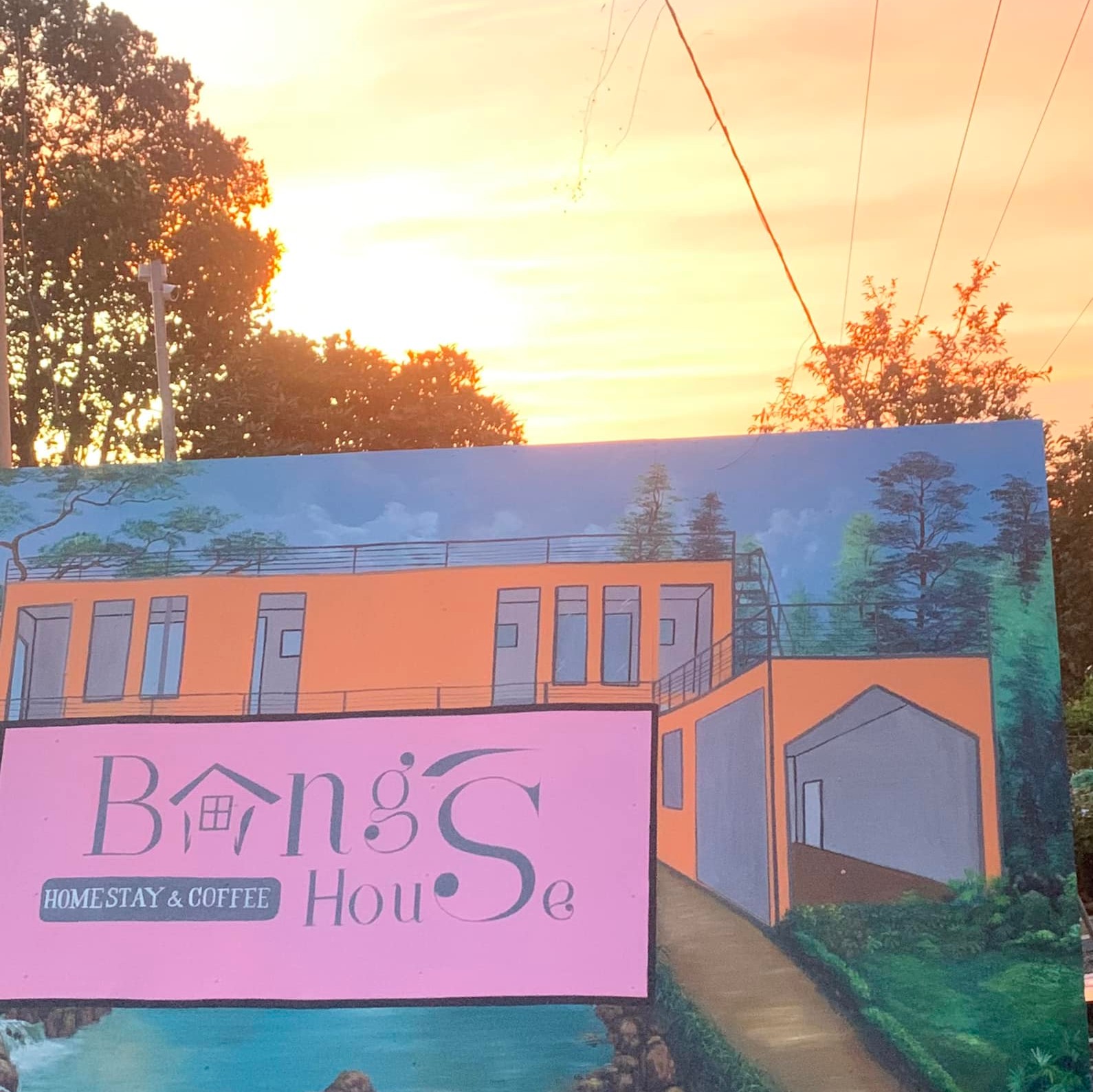 Homestay Bông House Facebook ad: 𝙏𝙪̛𝙣𝙜 𝘽𝙪̛̀𝙣𝙜 𝙆𝙝𝙖𝙞 𝙏𝙧𝙪̛𝙤̛𝙣𝙜…