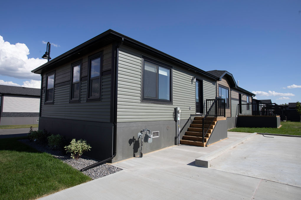 Jandel Homes Ltd. Facebook ad: Looking for a home that checks all the boxes?
